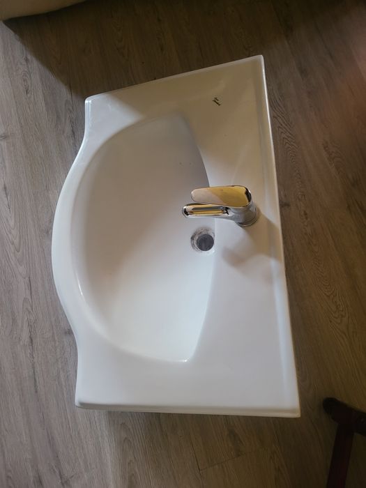 Vând chiuvetă/lavoar ceramică