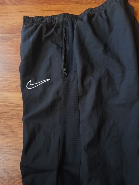 Napapijri - Nike мъжки долнища S размер.
