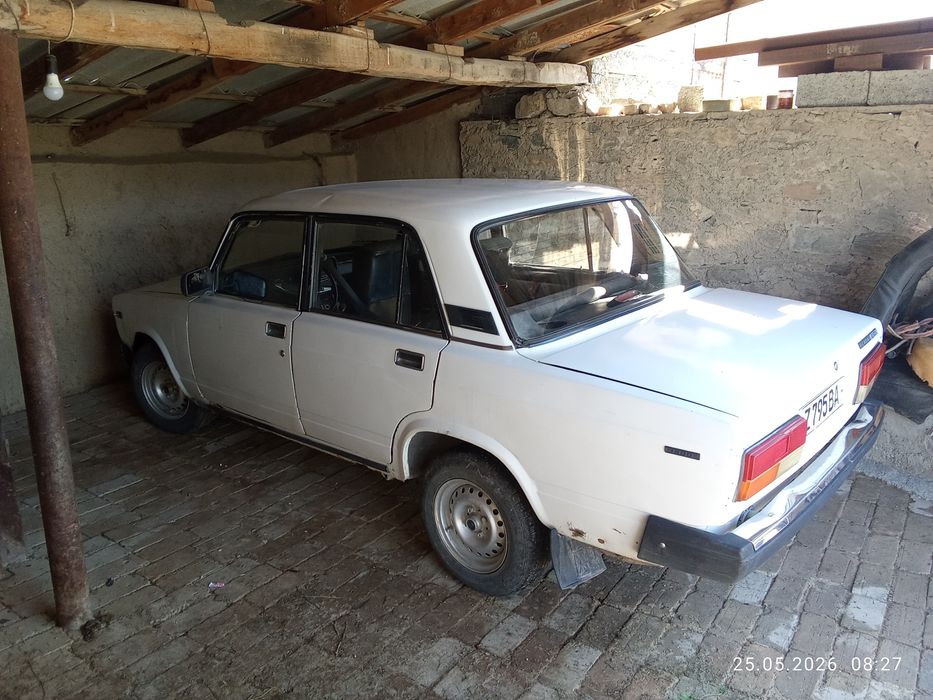 Vaz 21 07 sotiladi