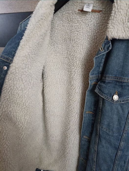 Джинсовая утепленная куртка HM