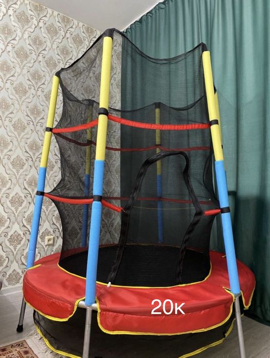 Продам ходунки толокар батут