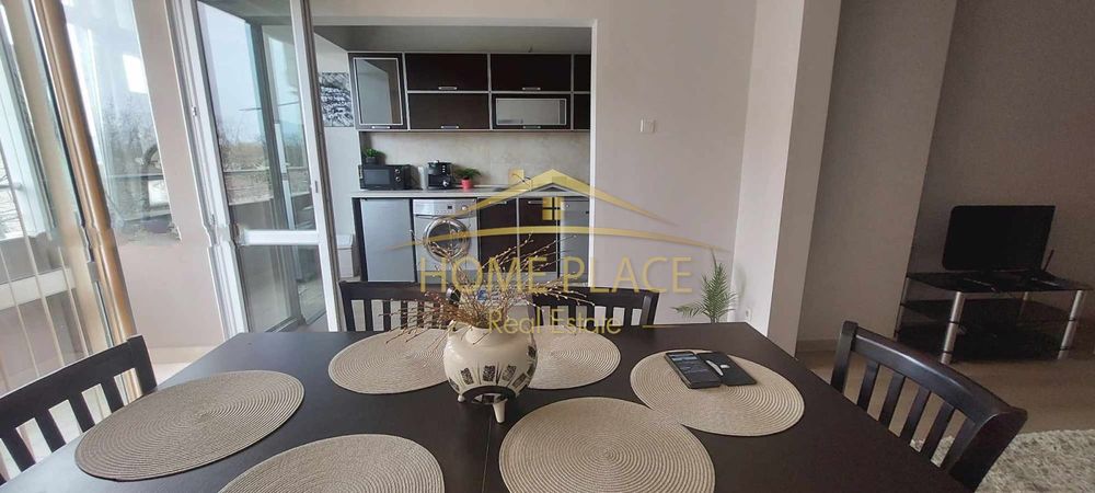 Дава се под наем Тристаен апартамент в Варна, Център - 100 кв.м за 1020 € - Снимка #2