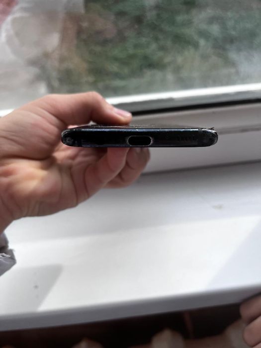 Самсунг с8+ 4/64