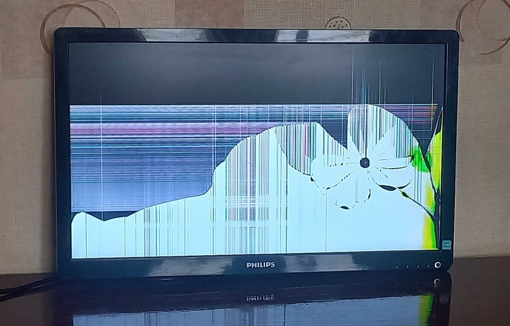Неисправные мониторы, телевизоры, жесткие диски HDD, SSD