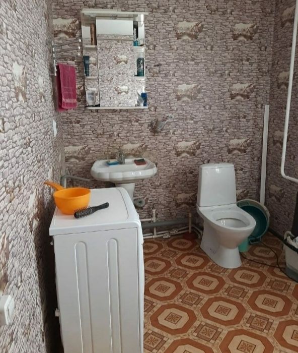 Продам 2-х этажный дом