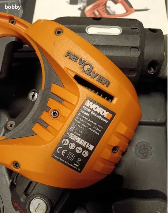 Ударна дрелка Worx WX300K