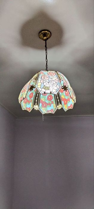 Продается люстра