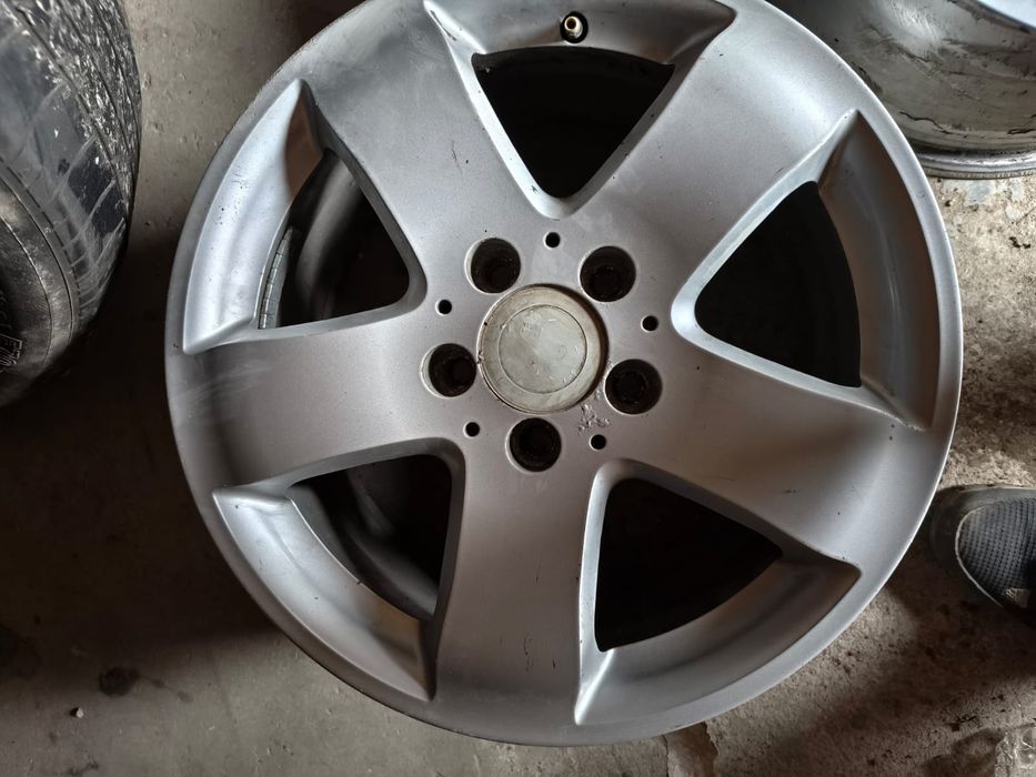 Продам оригинальные диски R16 5/112