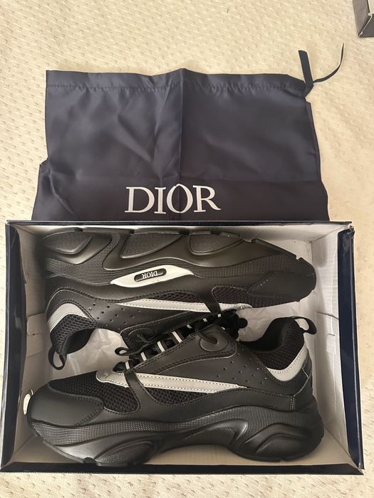 Dior B22 - 44 Neutilizati