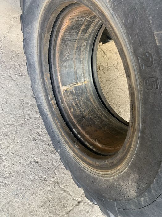 Продам резину на погрузчик