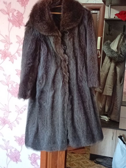 Продаю шубу енот