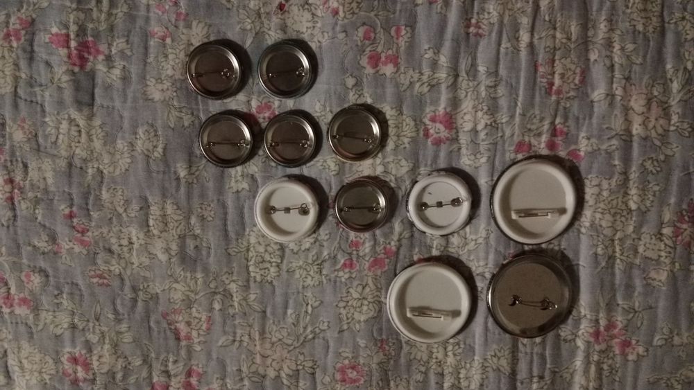 Значки ееееееееё