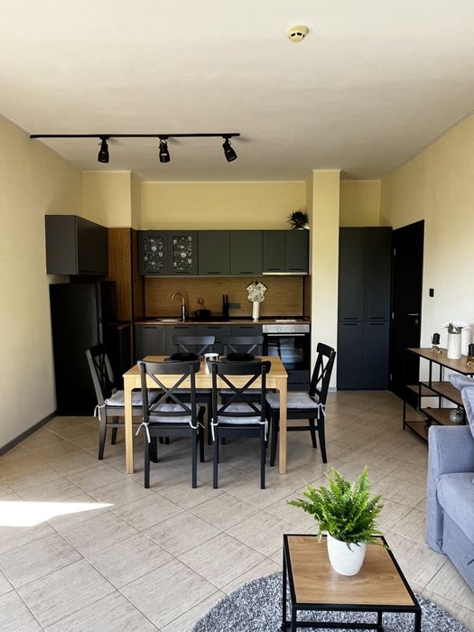 Дава се под наем Тристаен апартамент в Варна, Зимно кино Тракия - 90 кв.м за 750 € - Снимка #4