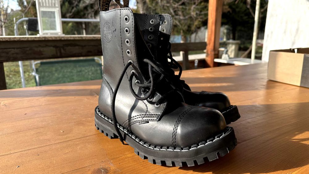 Кубинки - Steel 10 дупки (Чисто Нови), размер 41