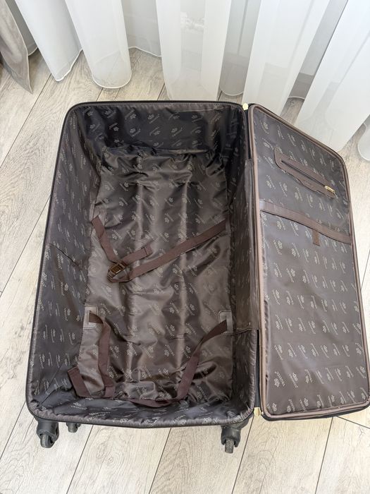 Чемодан дорожный , размер L