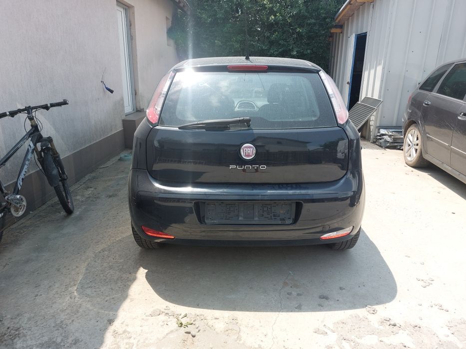 Fiat punto evo 13 jtd fiat grande punto motor 13 jtd euro 5  cutie  turbo compresor injector pompa bara capota far trager usa geam macara bloc lumini