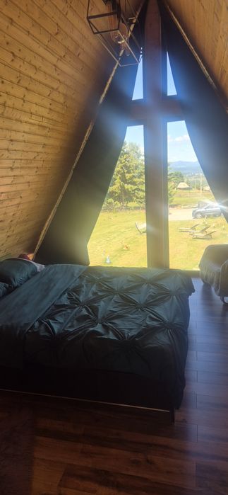 CABANĂ CU CIUBĂR | MĂRIȘEL | 250 LEI/PERS | Apusuri de vis