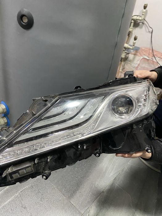 Фара передняя и две заднии продам в среднем состоянии