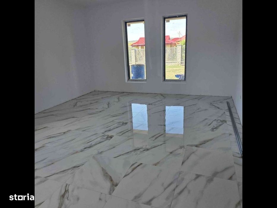 Casa nouă cu 4 camere în suburbie, 500 mp