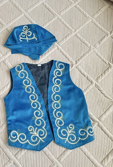 Жилетки национальные детские