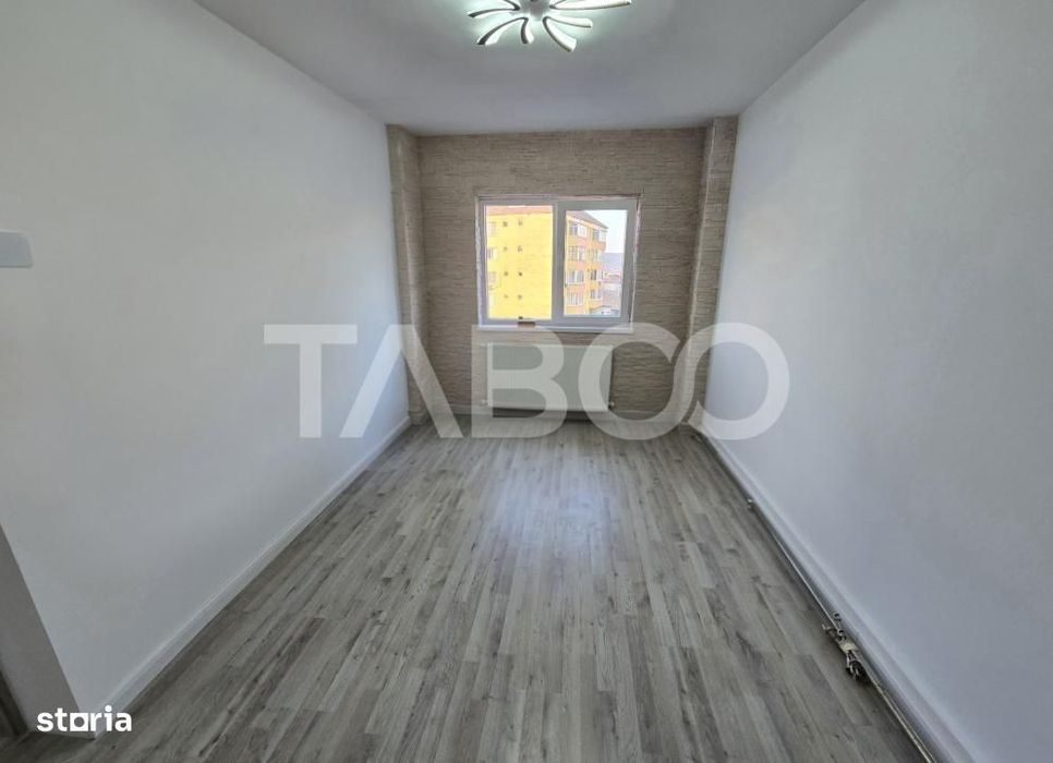 Apartament 3 camere decomandat 2 bai balcon Mihai Viteazul Sibiu