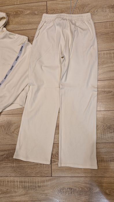 Дамски анцунг Hugo