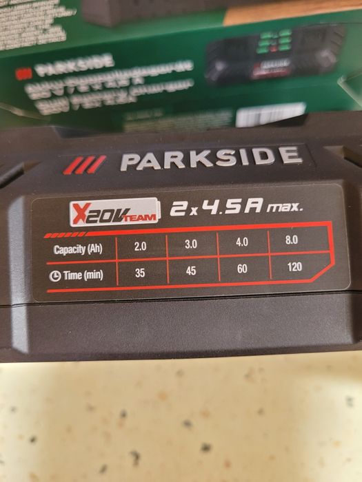 Двойно зарядно устройство Parkside PDSLG 20 B1
