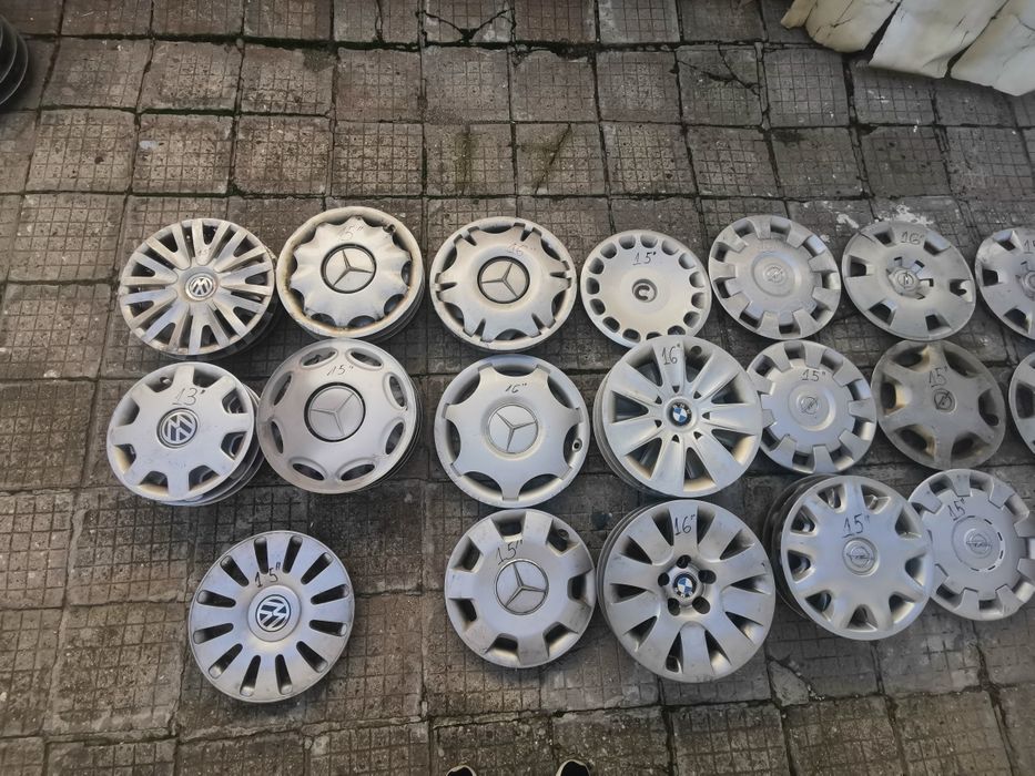 Тасове на бройка тазове и комплекти