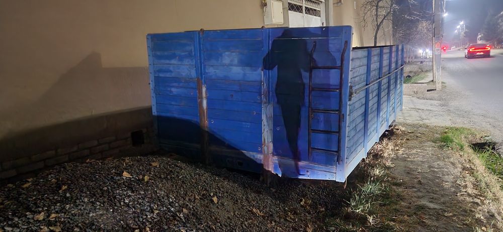 Зил бортовой кузуф сотилади