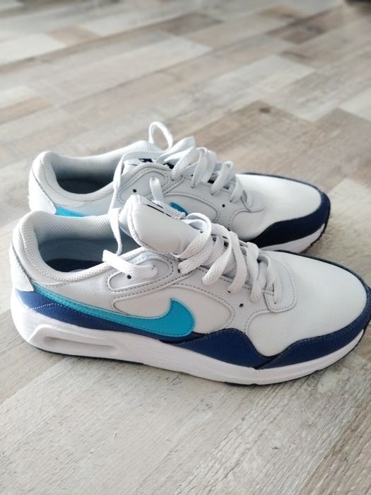 Adidași Nike air sc