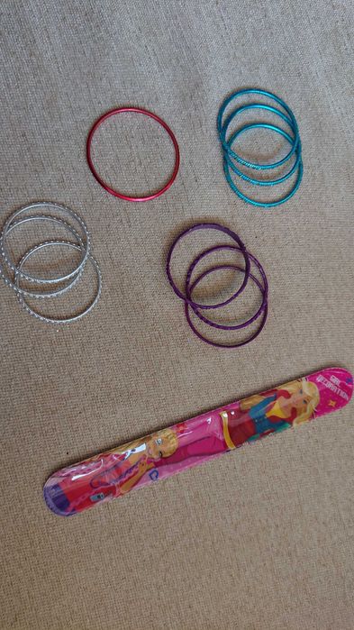 Униформи на ОУ Драган Манчов Красотички Елза и Ана