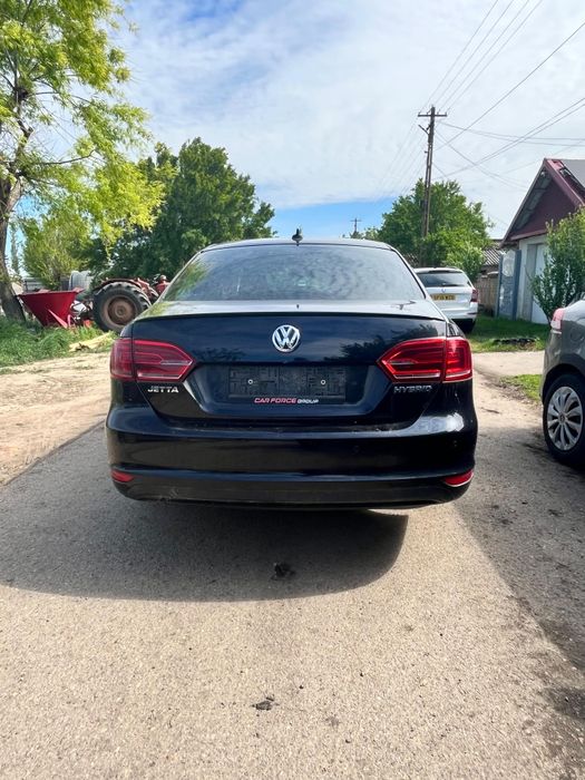 Jetta hybrid 2013 piese