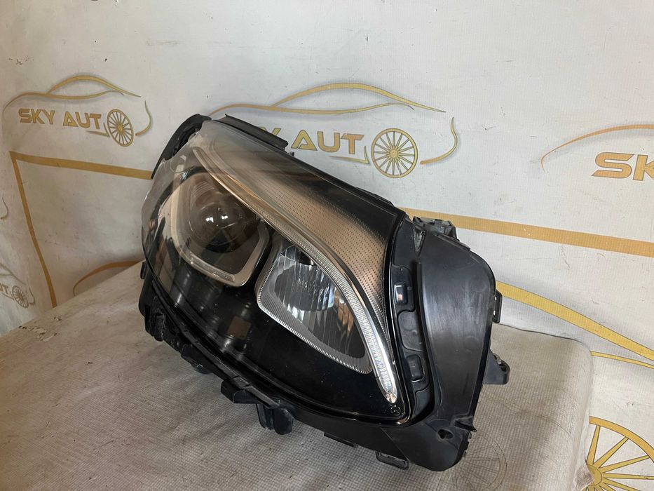 Far dreapta full led Mercedes GLC dupa 2015 cod A2539065201 avariat