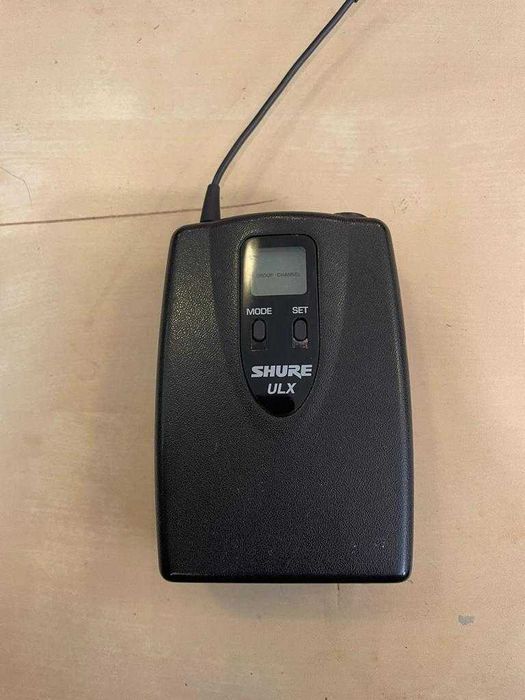 De vanzare Shure emitator lavaliera beltpack ULX