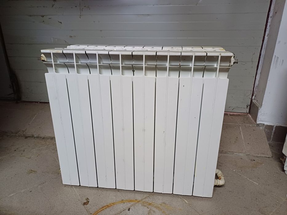 Vand element aluminiu 20 lei .