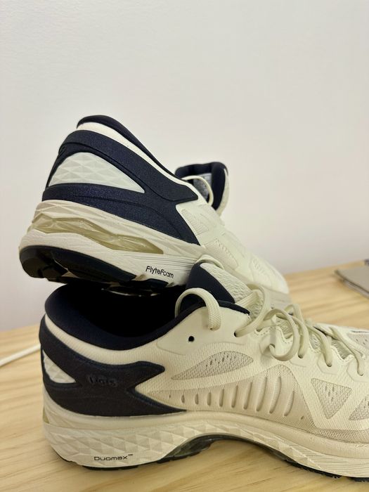 Кроссовки ASICS новые