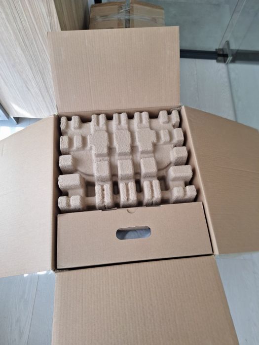 Пахосмукачка робот Philips HomeRun за сухо и мокро почистване ​Серия 7