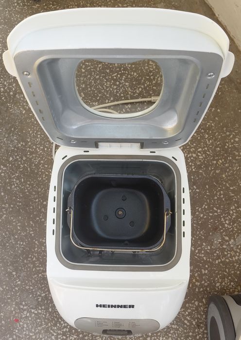 Mașină de pâine Heinner BreadExpress 950 (BM-950)