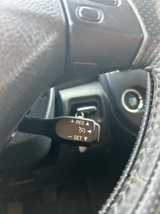 Toyota Corolla verso 2.2 177к.с D-4D