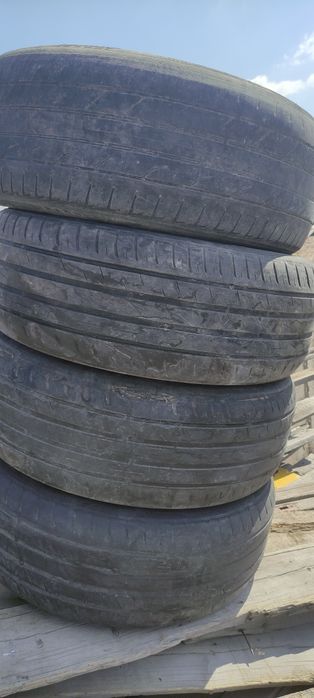 Продам резину летнею р18