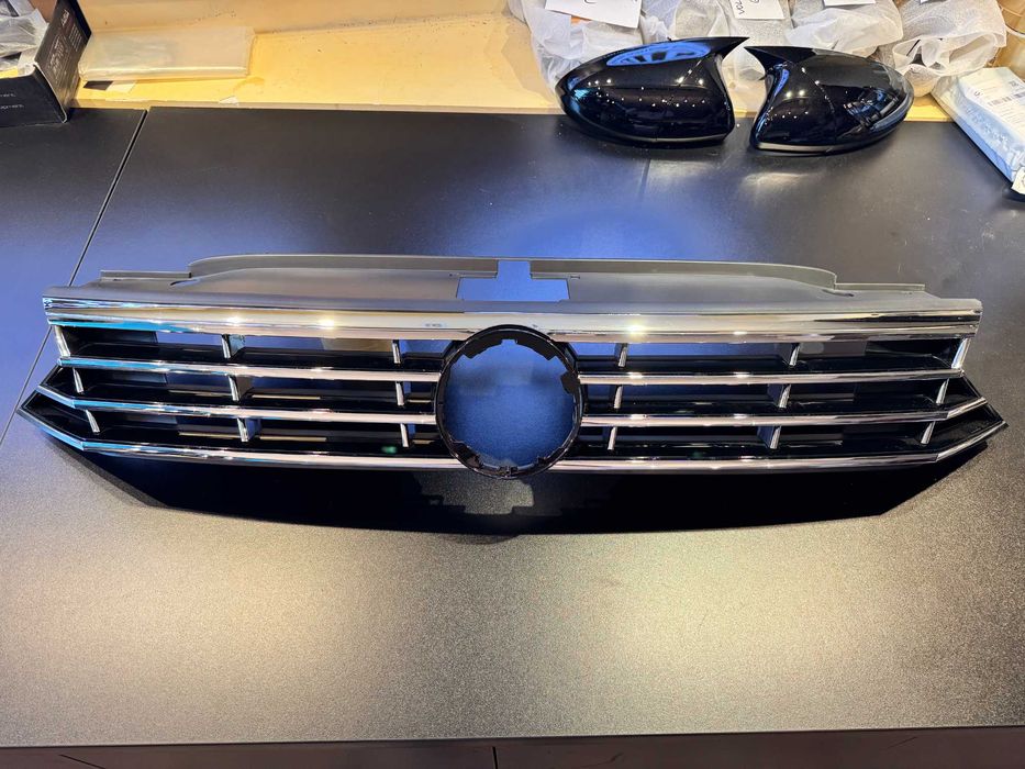 Grila Centrala Volkswagen Passat B8 2015-2018 Model R Line