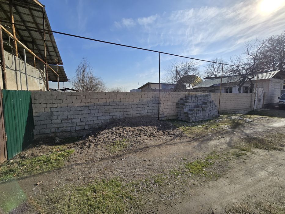 4-сотихли уй сотилади. Тошкент шахрида