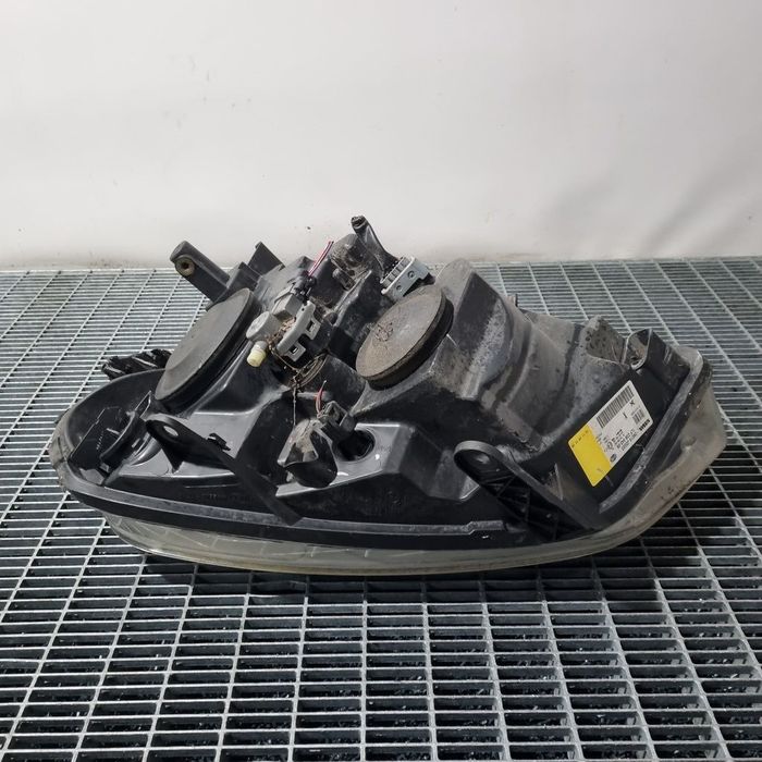 Far Dreapta Nissan Qashqai 2007 - 2010 SUV 4 Usi (1468) Fara xenon