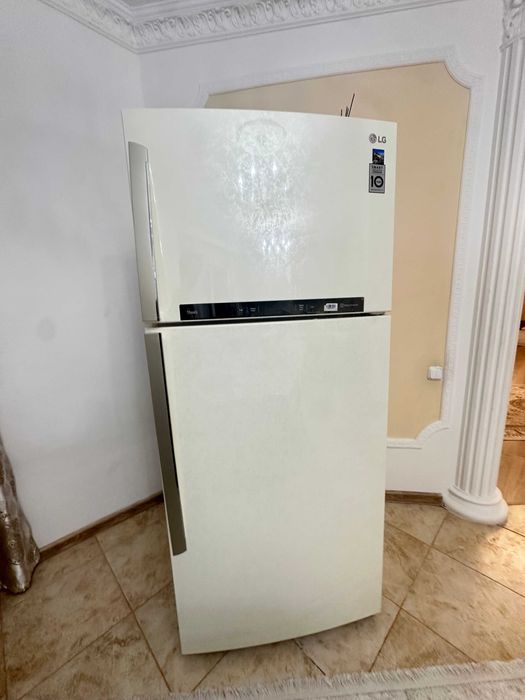 Холодильник LG GN-H702HEHL бежевый