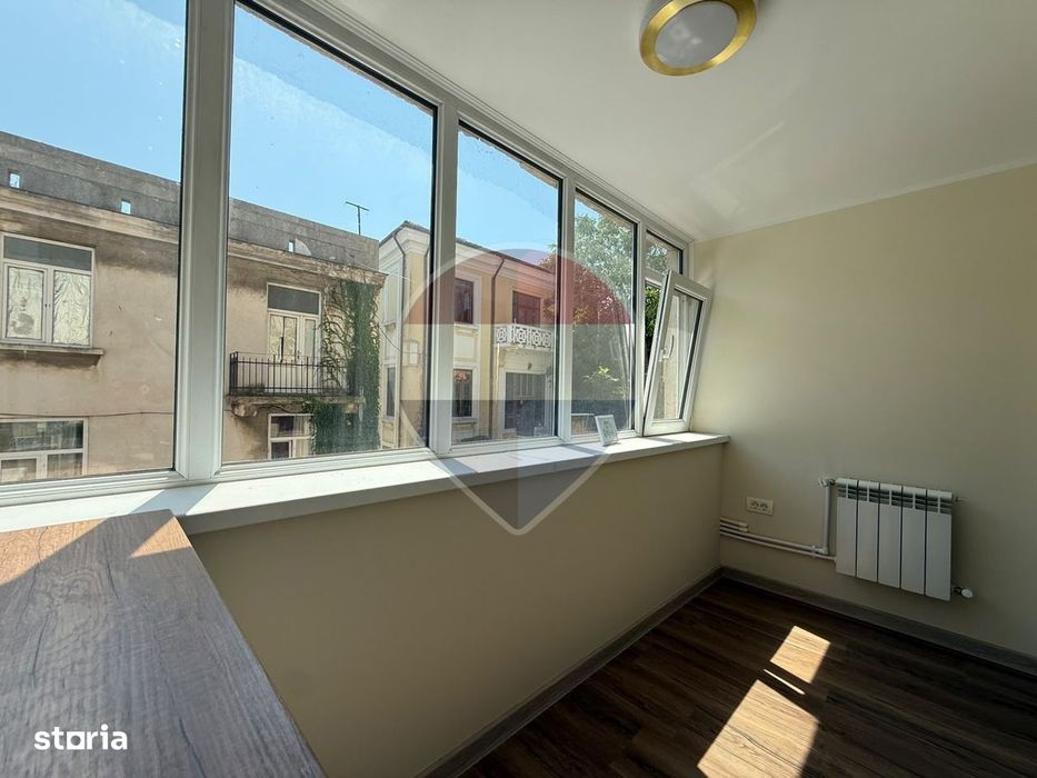Garsonieră modernă | Peninsula Constanța | Aproape de Piața Ovidiu