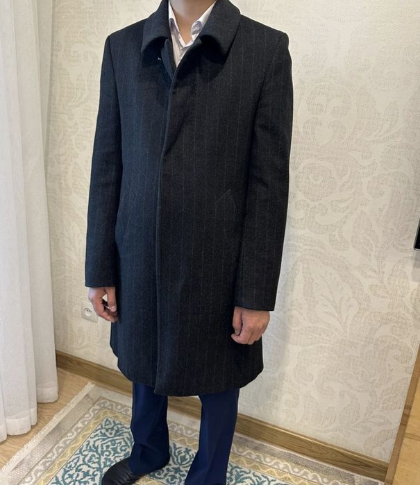 Продаю пальто мужское