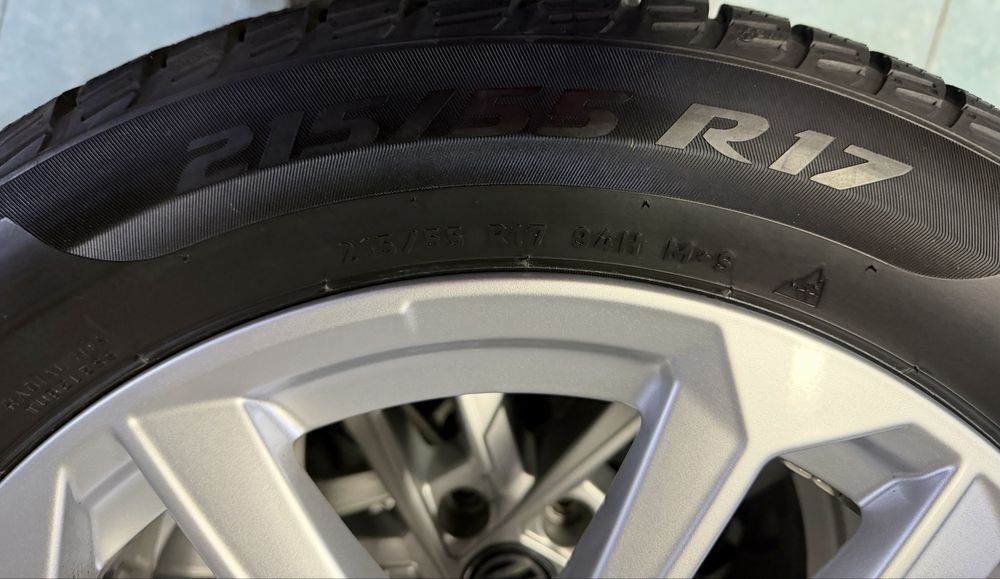 Jante aliaj R17 VW Passat B8 B9 T-Roc 215/55/17 iarna Pirelli 2021