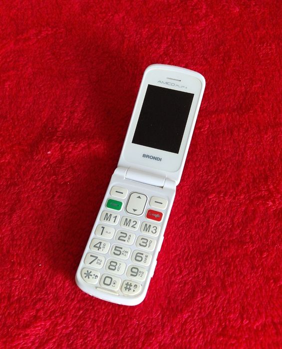 Telefon cu clapeta perfect funcțional