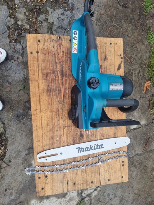 Drujba electrica pe cablu makita noua nefolosita