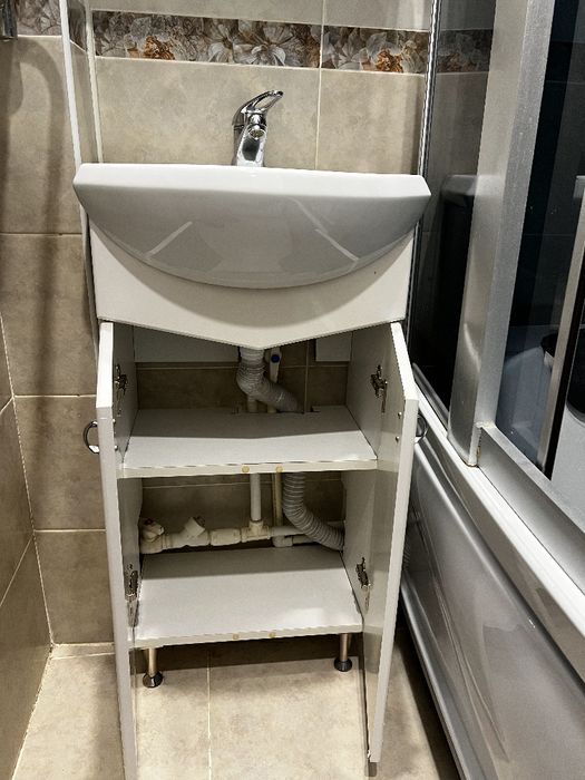 Тумба с раковиной для ванны